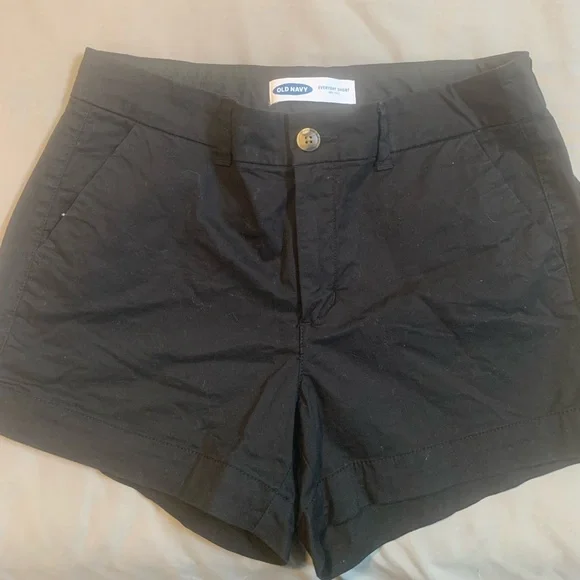 Old navy shorts - Picture 1 of 3
